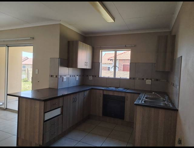 3 BEDROOM HOUSE FOR SALE IN WATERKLOOF AH